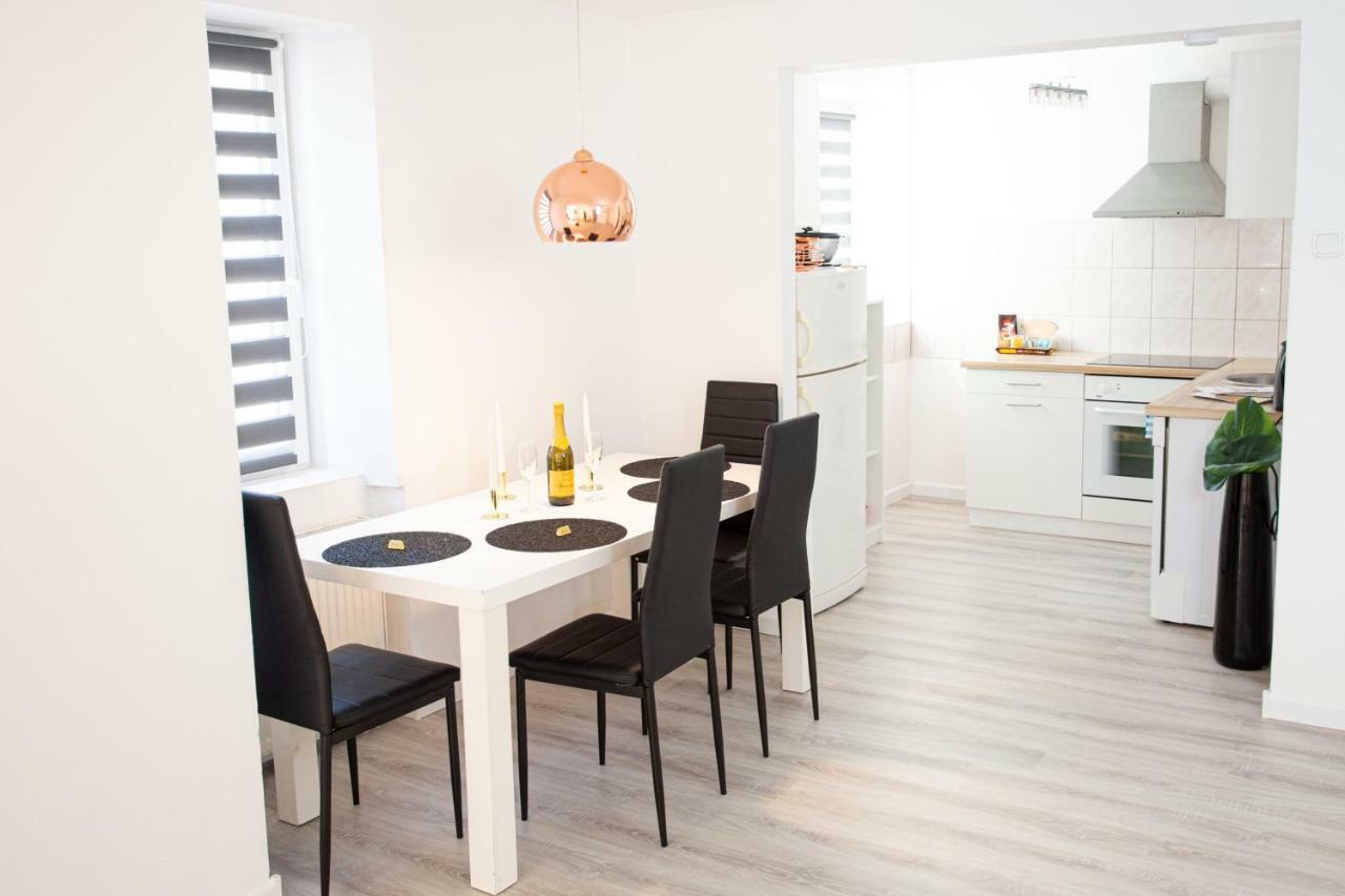 Villa Hillside Apartment Jesenice Luaran gambar